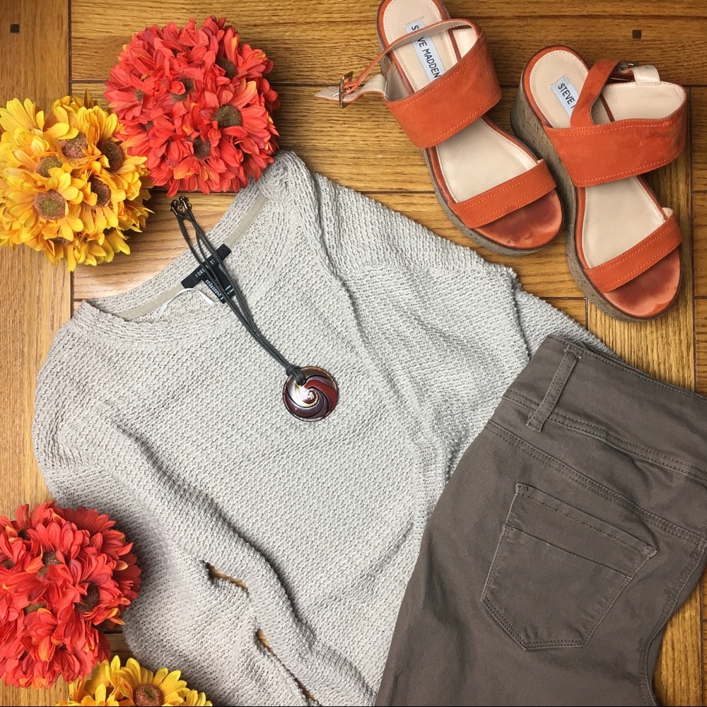Forever 21 Sweater - Picture 7 of 7